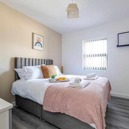 Top Floor Apartment With Private Balcony In Stockport Centre By Hass Haus Екстер'єр фото