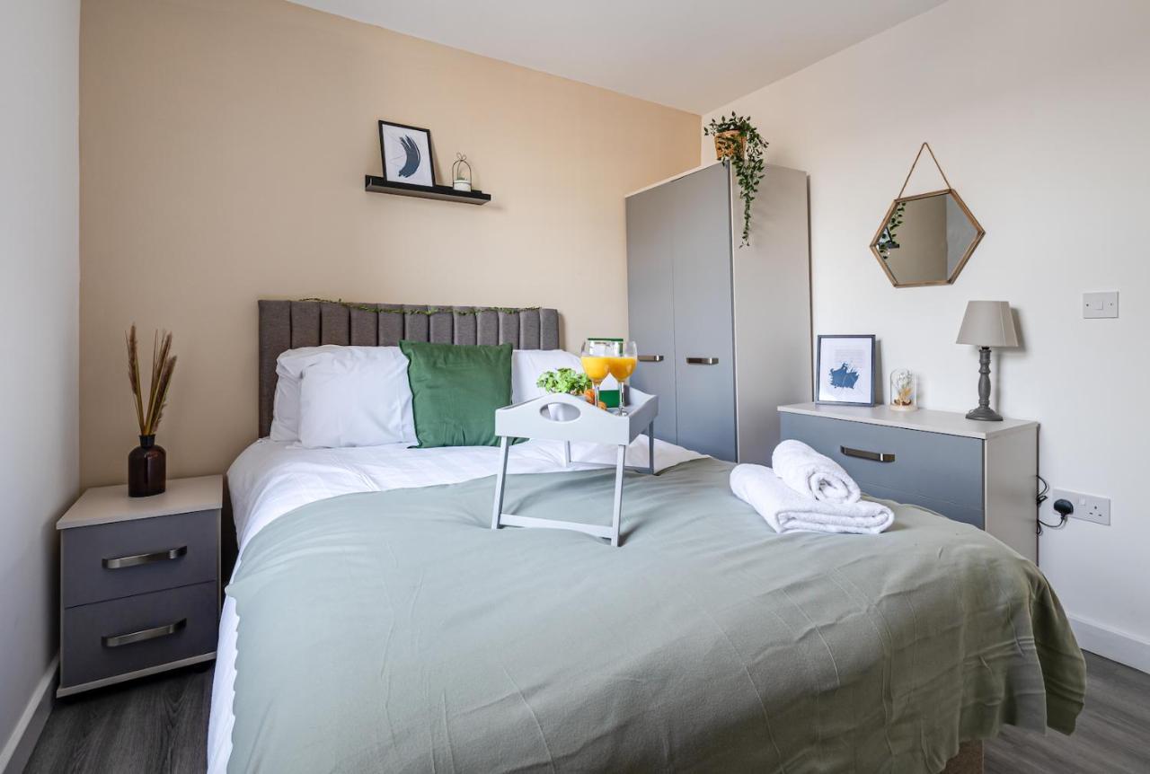 Top Floor Apartment With Private Balcony In Stockport Centre By Hass Haus Екстер'єр фото