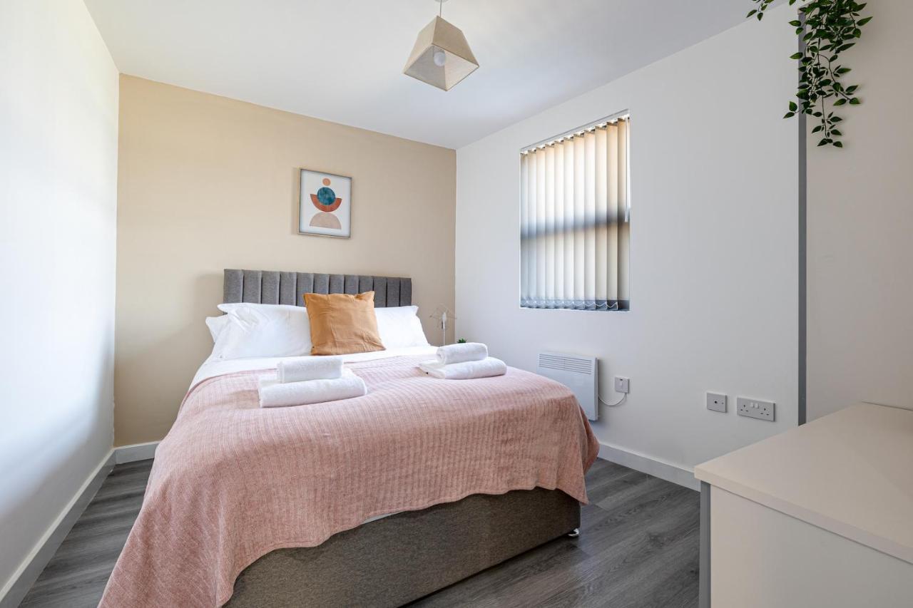 Top Floor Apartment With Private Balcony In Stockport Centre By Hass Haus Екстер'єр фото
