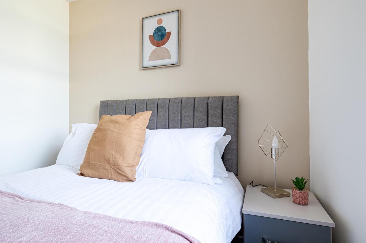 Top Floor Apartment With Private Balcony In Stockport Centre By Hass Haus Екстер'єр фото