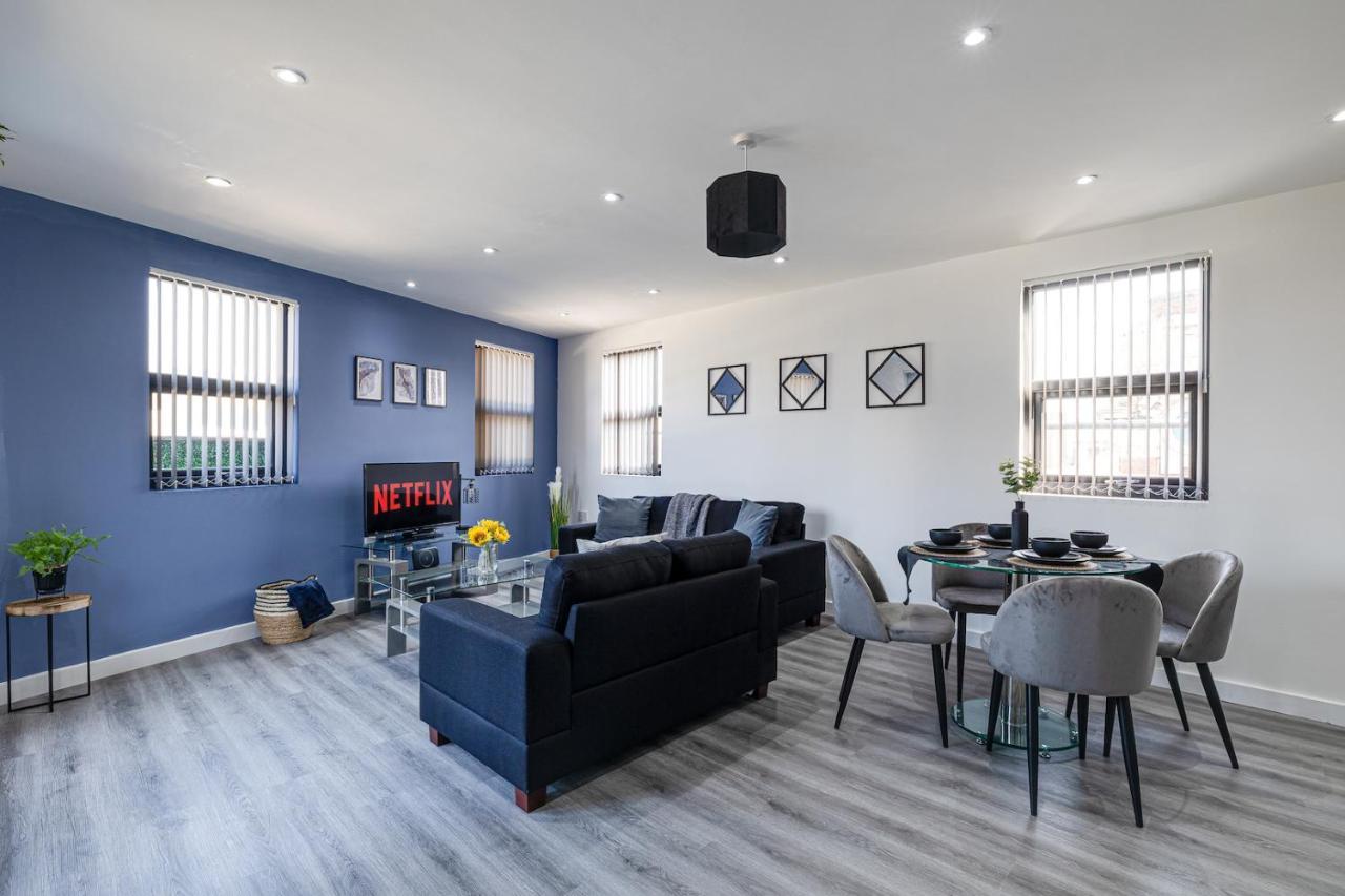 Top Floor Apartment With Private Balcony In Stockport Centre By Hass Haus Екстер'єр фото