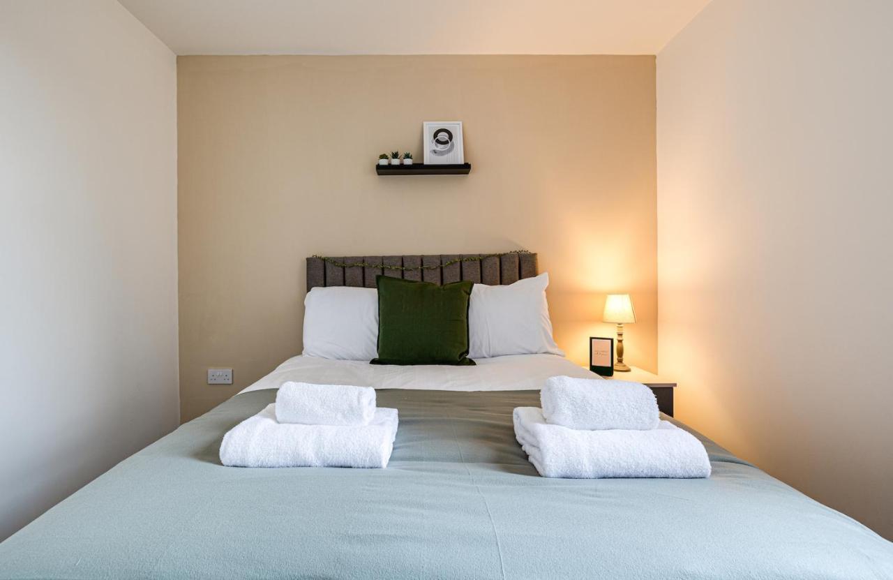 Top Floor Apartment With Private Balcony In Stockport Centre By Hass Haus Екстер'єр фото