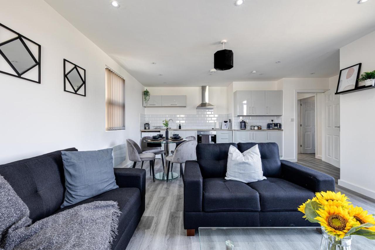 Top Floor Apartment With Private Balcony In Stockport Centre By Hass Haus Екстер'єр фото