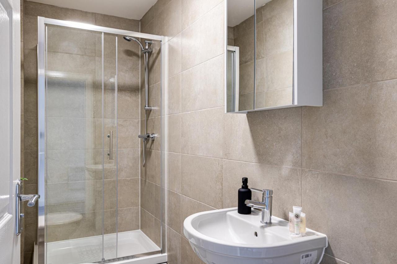 Top Floor Apartment With Private Balcony In Stockport Centre By Hass Haus Екстер'єр фото
