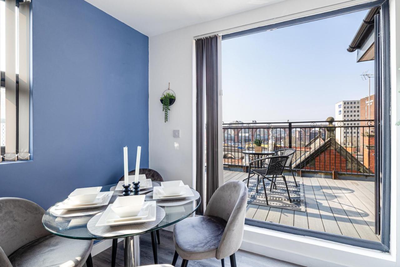 Top Floor Apartment With Private Balcony In Stockport Centre By Hass Haus Екстер'єр фото